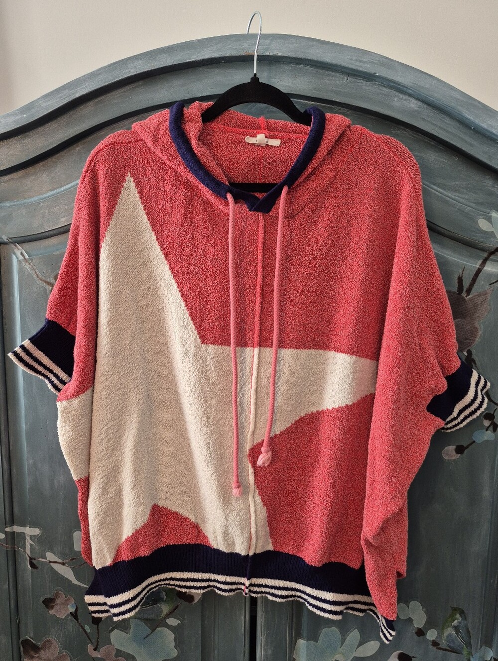 easel Women's Coral and Cream Star Terry Cloth Hoodie